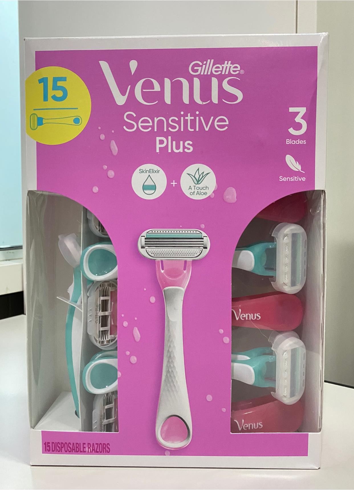 Gillette Venus Sensitive Plus Disposable Razor - Pink